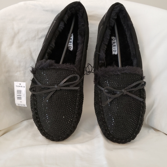 Torrid Black Slippers - Picture 4 of 4